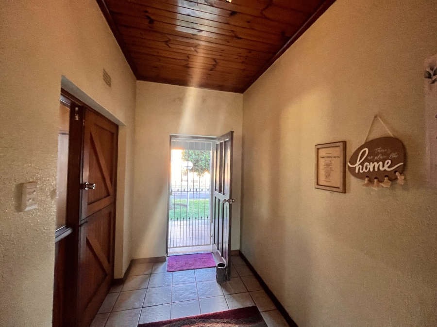 4 Bedroom Property for Sale in C Place Eastern Cape